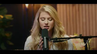 Madison Anderson "Mi Razon" Live Acoustic Version