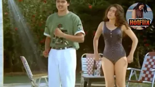 Karishma Kapoor Hot Bikini HD 1440p