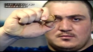 Alan KARAYEV crushes nuts