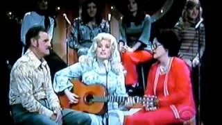 Dolly  Parton with her mom and Dad on 60 minutes        cbs