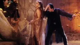 Naach Meri Jaan song - Mujhe Meri Biwi Se Bachaao - YouTube.flv