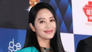 긴 생머리 김혜수, 얼마만이야…단발·쪽머리 지겨웠던 '청룡여신