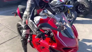 Ducati V4R short rider