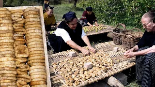 Dried figs. Traditional drying and boxing of figs | Lost Trades | Documentary film