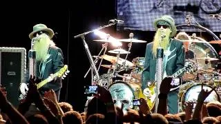 ZZ Top - Sharp Dressed Man (Crocus City Hall, Moscow, Russia, 16.07.2012)