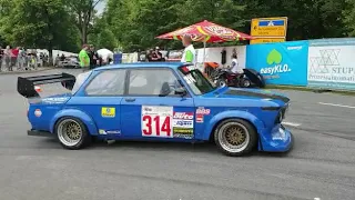 Hillclimb BMW 2002 Burnout