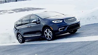 2021 Chrysler Pacifica AWD – This is not a SUV – The Best Premium Minivan?