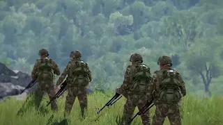 Ukrainian troops RUN across the hills to thwart a brutal Russian plan