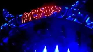 Solo Angus - AC/DC  Rock or Bust World Tour - 23/05/2015 - Stade De France