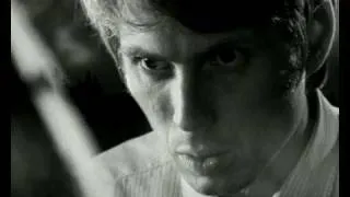 Franz Ferdinand - Walk Away (Official Video)