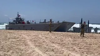 Footage shows small US military boat on beach near Ashdod
