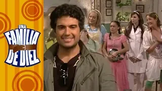 Una familia de Diez - C-17: ¡Jaime Camil pudo ser el novio de la Nena! | Televisa