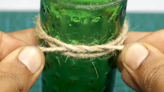 DIY Glass Cutting: Transforming Discarded Bottles into Stylish Glasses!