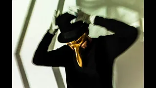 Claptone explains why he wears a mask!