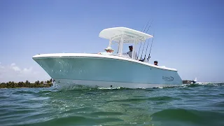 Robalo R230 Boat Review - A 23' Center Console for the Fisherman AND the Family [FS Best Boat 2020]