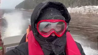 Видео в лучшем качестве. Испытание лодки болотоход Часть 1 «Курс на избу»