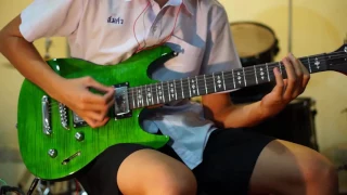 เล่นของสูง-Bigass guitar cover by TarmmyDrum