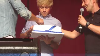 G-A-Y crowd sing Happy Brithday to Niall from One Direction