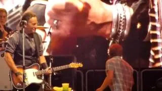 Bruce Springsteen, Eddie Vedder and Tom Morello - AC/DC's cover Highway to Hell - AAMI Stadium