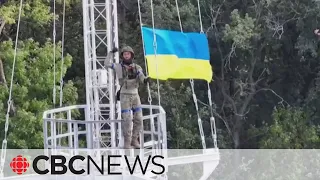 Ukraine retakes territory from Russian forces as war enters 200th day