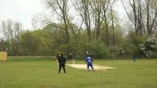 Darius goes to fast bowler