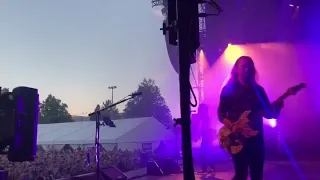 Alice In Chains' Jerry Cantrell wishing his dad a Happy Father's Day while playing "Rooster"