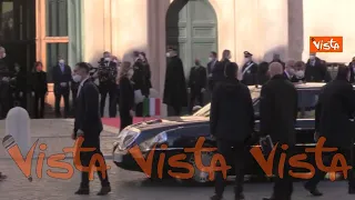 Giuramento bis di Mattarella, l'arrivo del Presidente accolto dalle campane di Montecitorio