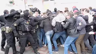 This is how Belarusian police treats its peaceful citizens in Homel