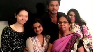 Shah Rukh Khan’s meeting with acid attack survivors