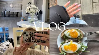 weekly vlog: work, room update, traveling, etc. | Adele Brusveen