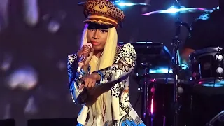 Nicki Minaj - Va Va Voom Live (HD)