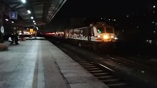 12979 Bandra Jaipur superfast express with BRC WAP-5 meets 12010 Ahmedabad Mumbai Shatabdi at Vapi.