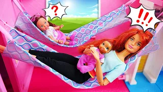 Uma casa sobre rodas! Um dia com a Barbie boneca e o Ken! Historinha infantil