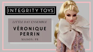 Integrity Toys: Little Day Ensemble Véronique Perrin [Maison: FR] - Doll Unboxing and Review