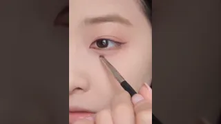 Beautiful Korean makeup 🤩🇰🇷🤞💜#shorts #ytshorts #viral