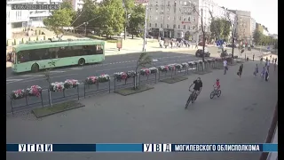 ГАИ опубликовала видео инцидента на Первомайской, в результате которого накренился столб