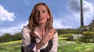 HOW TO TRAIN YOUR DRAGON 2 - Cressida Cowell (Author) Interview