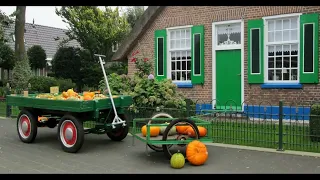 Staphorst  and  Rouveen  - Traditional Dutch Villages