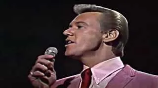 UNCHAINED MELODY - The Righteous Brothers - Bobby Hatfield solo - live [HQ]