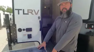 TLRV Up Country 775 Walk Around (Keith Lessner)