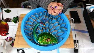 Paper towel roll Peacock in resin AMAZING using @usherl250 glitters Video#318