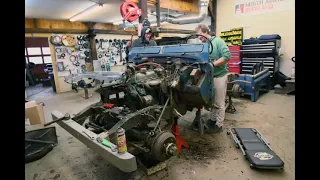 1962 Land Rover Series IIA- Tear Down Time Lapse