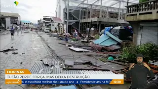 Tufão perde força nas Filipinas, mas deixa destruição