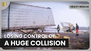 Semi Collision on Highway 401 - Heavy Rescue - S02 EP05 - Reality Drama