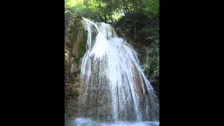 Падение водопада Джур-Джур(Крым)