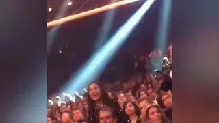 Camilla Cabello's REACTION to Mariah Carey at the Amas 2018!