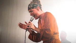 O Hino Que está Fazendo o Mundo se Desesperar Por Jesus🙏😭I Speak Jesus (Eu Falo Jesus) Charity Gayle