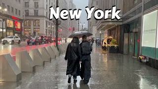 Heavy Rain And Thunderstorm - Walking In The Rain Umbrella And City Sounds For Sleeping New York 4k