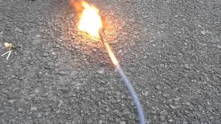 How plastic hose burns if it full of oxygen