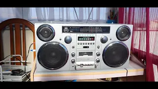 booking. GPO BOOMBOX VINTAGE